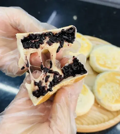 Bánh nếp cẩm phô mai